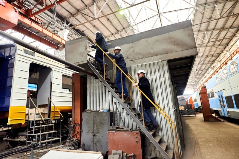 Stadler вивчає можливість локалізації виробництва поїздів на Київському електровагоноремонтному заводі