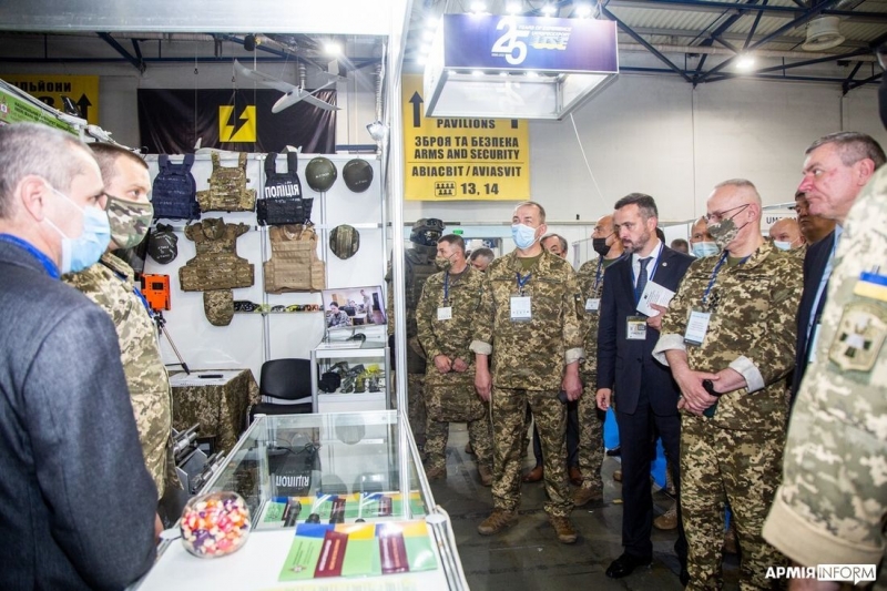 Національний університет оборони України представив свої досягнення на виставці «Зброя та безпека»