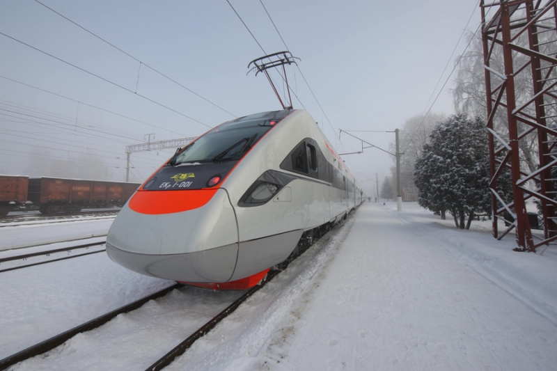 КВБЗ готовий представити нові моделі швидкісних потягів на заміну “Тарпанам”