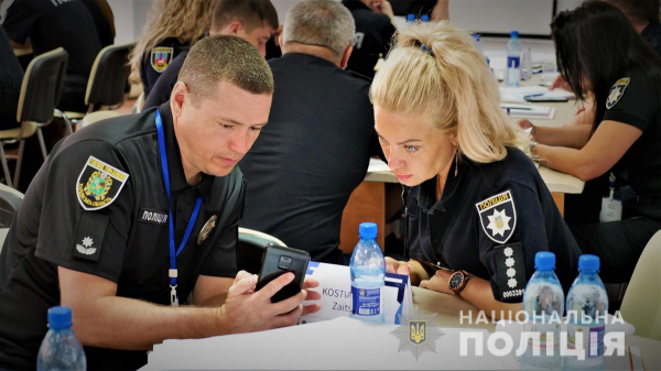 На Буковині завершився тренінг ювенальних поліцейських і шкільних офіцерів поліції