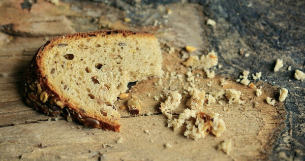 22 секрета долголетия, которые вам нужно знать: от хлебных крошек до... пофигизма