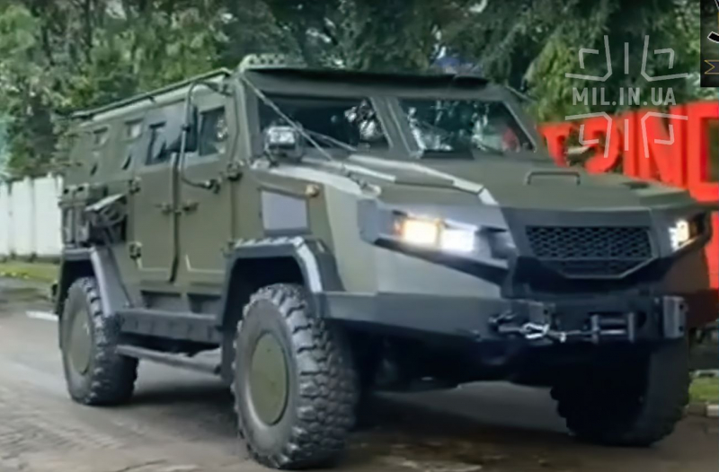 Прототип індонезійської версії бронеавтомобіля «Козак-2М» Зображення: Kepo Militer Indonesia