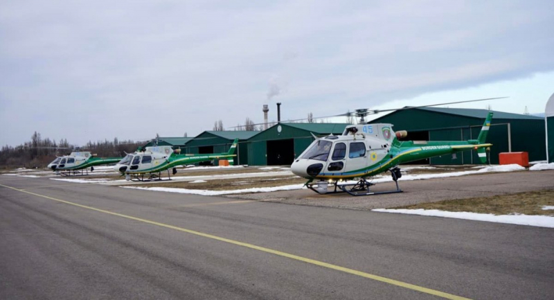 Чергові три Aurbus H125 для ДПСУ прибули в Україну (фото)