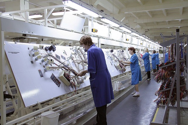 Skoda переносить виробництво комплектуючих з України через війну