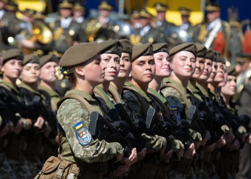 В армію підуть не всі: хто з українок не підлягає мобілізації