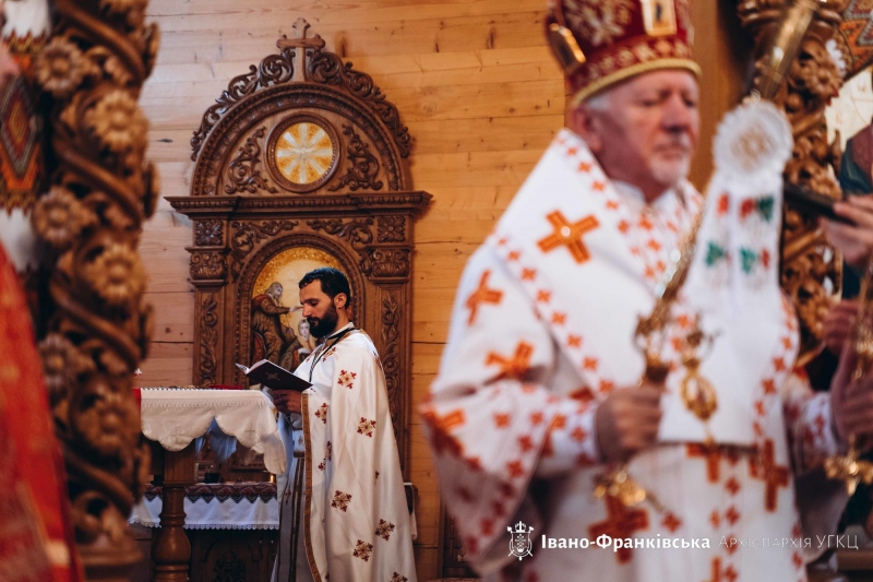 Владика Володимир Війтишин освятив новий храм на Івано-Франківщині