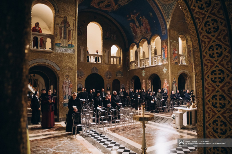 Українські монахи і монахині молилися у Патріаршому осідку в Римі