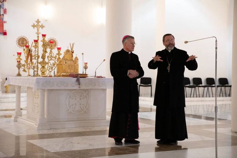 Архиєпископ Тімоті Броліо зустрівся у Києві з Главою УГКЦ та очільниками служб військового капеланства