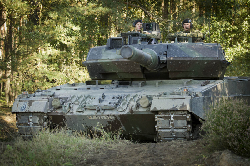 12 країн вже погодили передачу танків Leopard 2 до ЗСУ, але чекають офіційної згоди Берліна - ABC News
