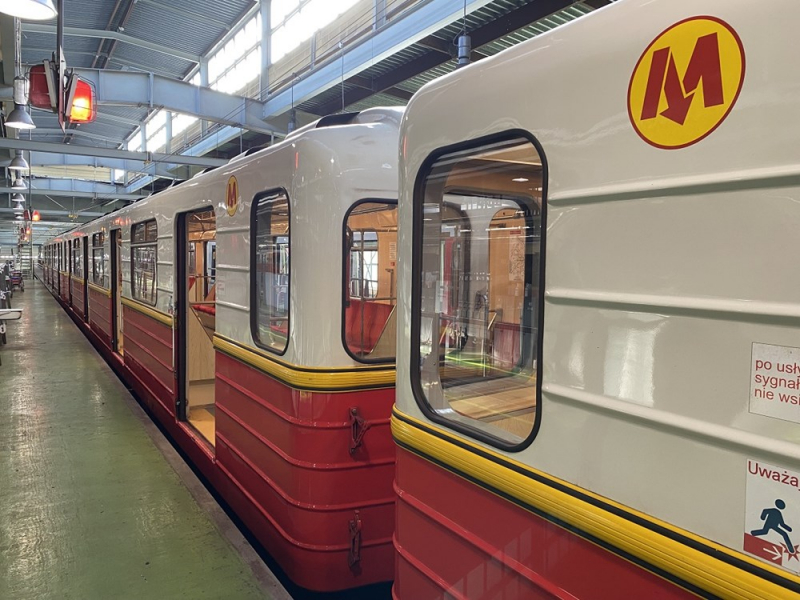 Київ отримає перший потяг від варшавського метрополітену вже у березні (фото)