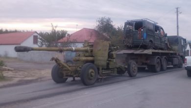 Бійці ЗСУ буксирують захоплену піж час контрнаступу на Харківщині зенітну гармату КС-19, вересень 2022 року, зображення - Arson_Xudosi