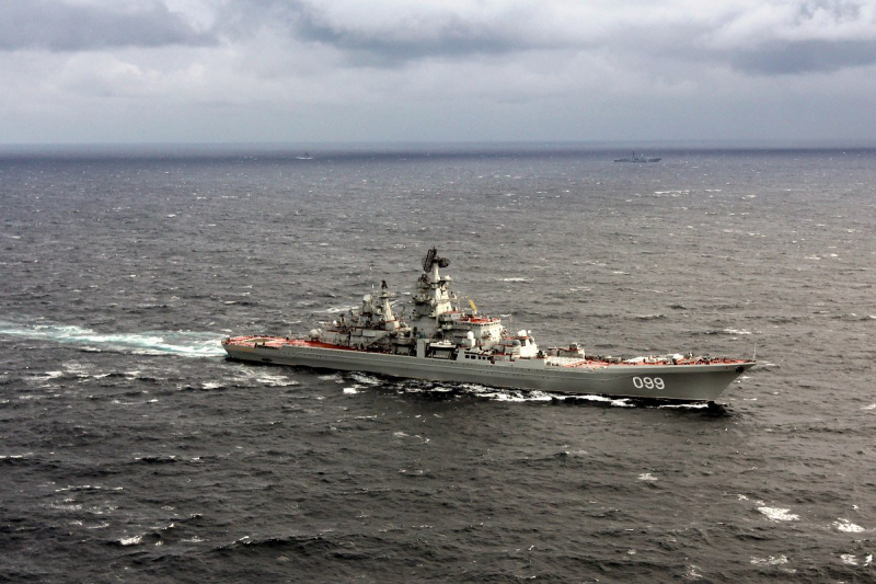 Росіяни збирались поставити 80 "Калібрів чи 40 "Цирконів" на "Петр Великий", але крейсер зараз ржавіє біля причалу