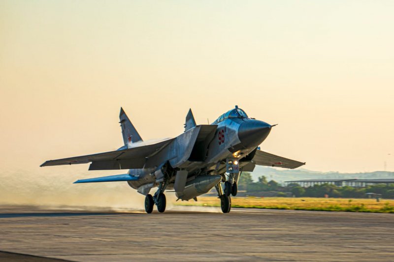 РФ забирає МиГ-31К з "Кинджалами" з Білорусі: інший варіант - просто ротація, але все одно буде пауза