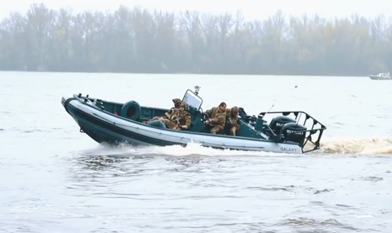 Човен Trident 8 українських військових. Кадр з відео фонду Сергія Притули