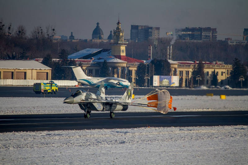 Відремонтований на ЛДАРЗ винищувач МіГ-29 ПС ЗСУ. Фото: пресслужба “Укроборонпрому”