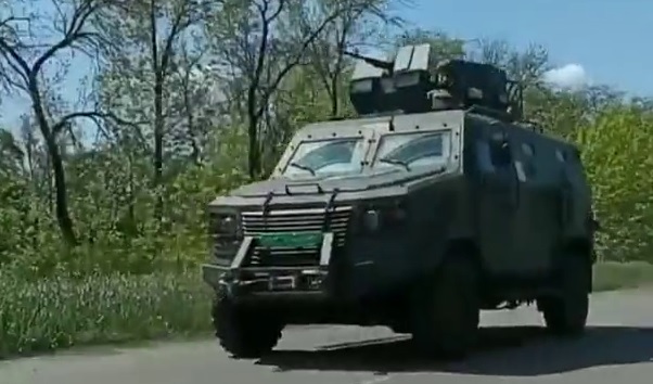 Бронеавтомобіль Козак-7 бійців 82-ї ОДШБр, травень 2023 року. Кадр з відео від СПЖ “Водограй”