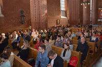 Тримайтеся своєї Церкви — тоді ви не загубитеся: єпископи Постійного Синоду УГКЦ зустрілися з молоддю у Вроцлаві