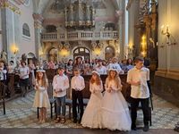 Діти української громади в Будапешті приступили до першої Сповіді і Причастя