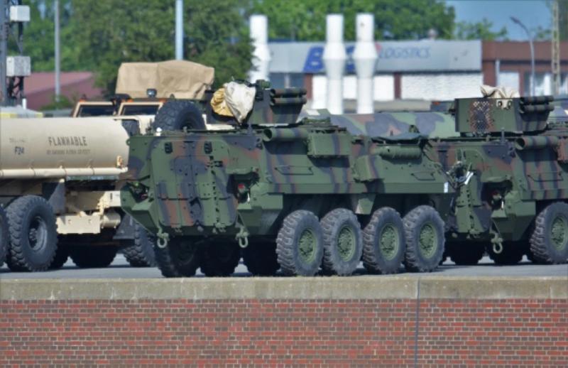 Армія США перекинула в Німеччину модифіковану під російські "Тигри" та БТР-87 бронетехніку