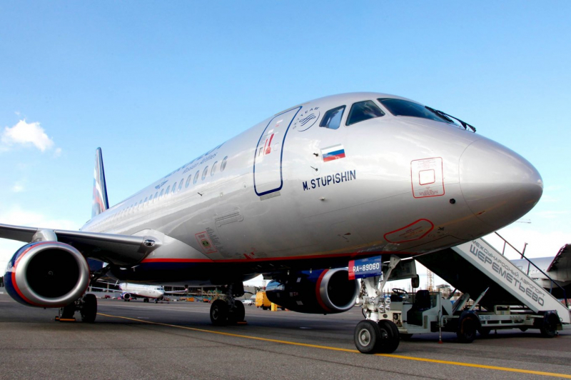 ​У РФ розписались, що за чотири роки та понад 2 млрд доларів досі не імпортозамістили Sukhoi Superjet 100