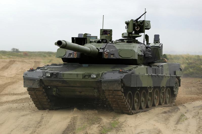 Leopard 2A7+ з КАЗ EuroTrophy та бойовим кулеметним модулем (фото: Krauss Maffei Wegmann)