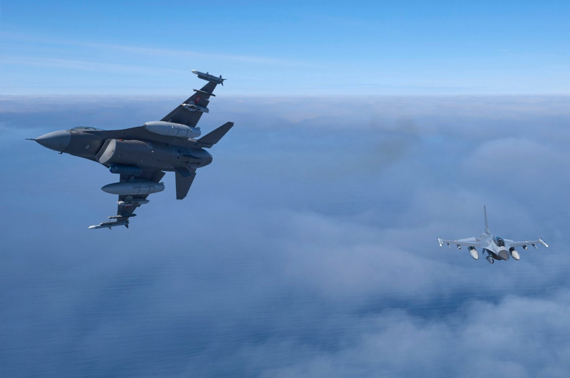 F-35 затримується ще більше, але в Данії вкотре пообіцяли, що це не вплине на передачу F-16 Україні