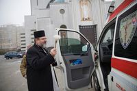 «Quantum satis»: Глава УГКЦ благословив соте авто для ЗСУ, яке прибуло зі Словаччини
