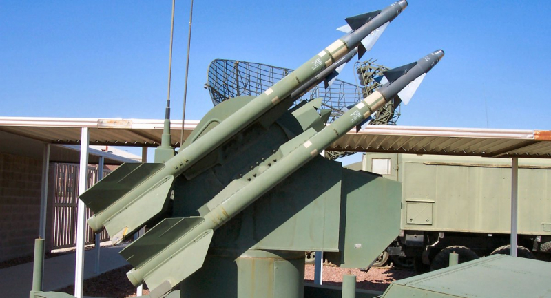 Зенітна частинна MIM-72 Chaparral з адаптованими ракетами AIM-9