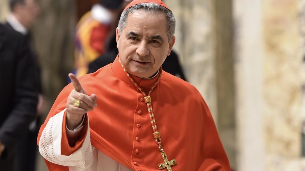 Беччіу є найвищим католицьким священиком, який постає перед правосуддям у державі-місті Ватикан © ANDREAS SOLARO / AFP/File