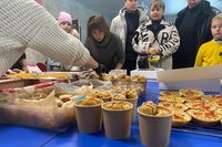 Полтавська парафія Пресвятої Тройці провела благодійну ярмарку для дітей-сиріт