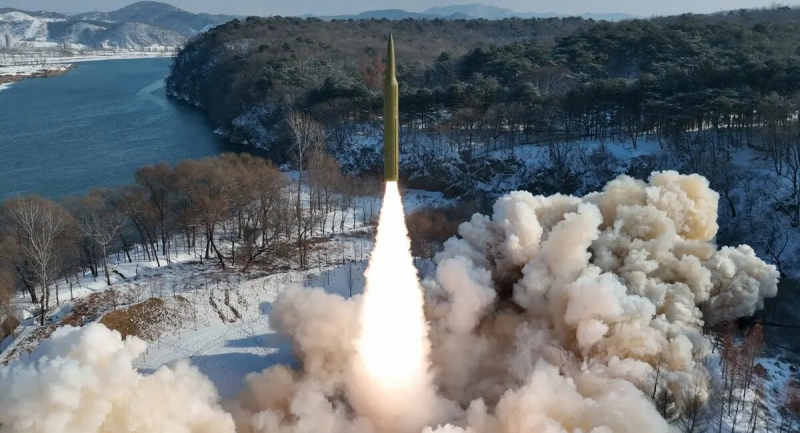 Випробувальний пуск гіперзвукової ракети від Північної Кореї, 15 січня 2024 року, фото з відкритих джерел