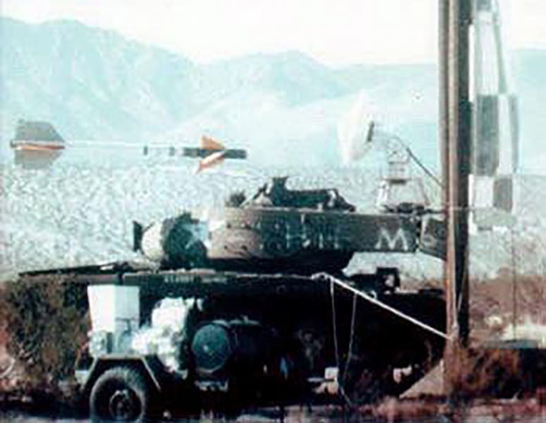 Протирадіолокаційна AGM-122 під час випробувань, фото архівне, джерело - USN
