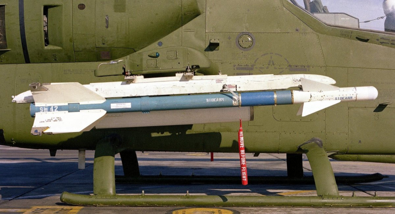 Протирадіолокаційна ракета AGM-122 на базі AIM-9C, зображення архівне, наводить The Drive