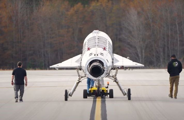 Беспилотный гиперзвуковой самолет Quarterhorse завершил наземные испытания и готов к первому полету