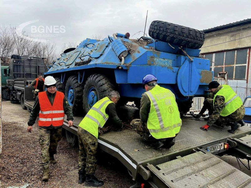 Болгарський БТР-60 для України (фото: BGNES)