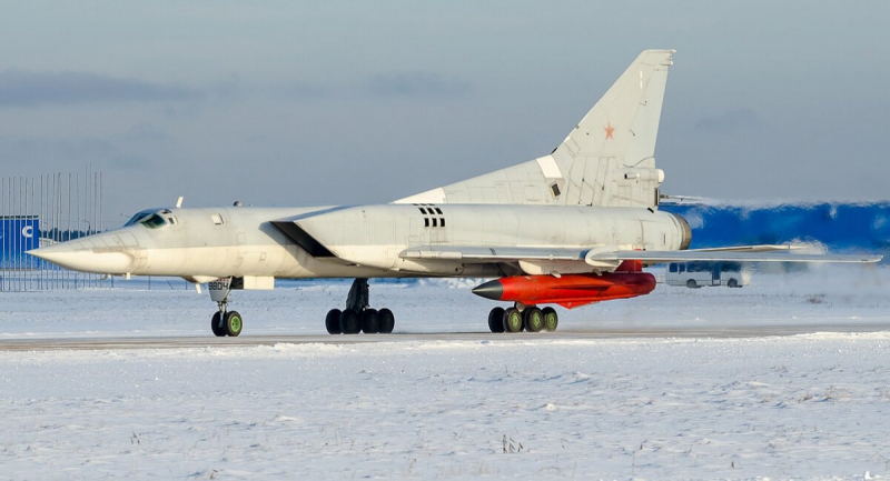 Х-32 під крилом Ту-22М3