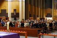 Дублін: Українці помолилися за мир і вшанували загиблих у річницю вторгнення