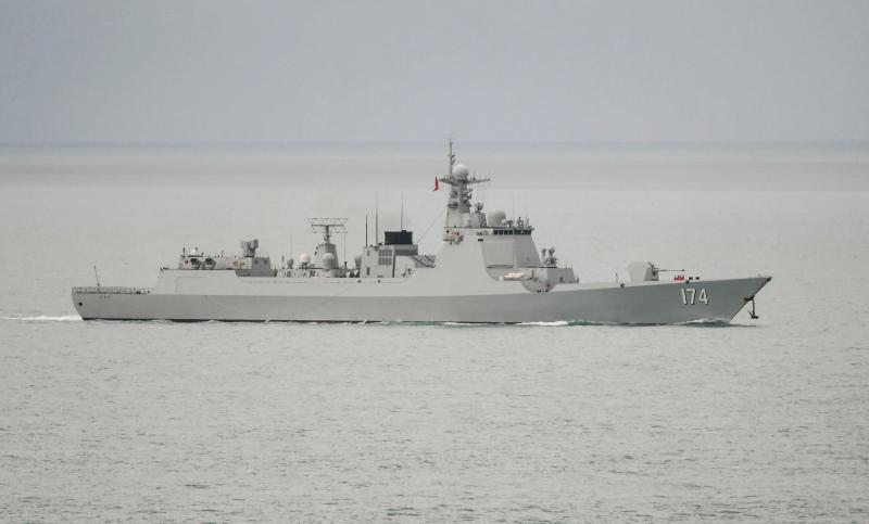 Есмінець класу 052D ВМС Китаю