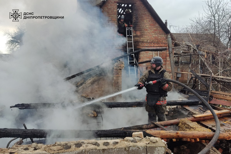  Удар по Нікополю: росіяни цілили по житловому сектору. ФОТО 