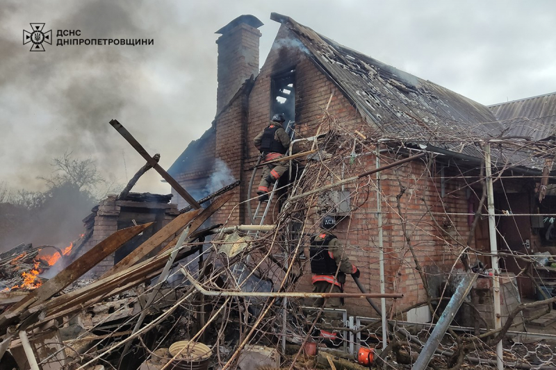  Удар по Нікополю: росіяни цілили по житловому сектору. ФОТО 