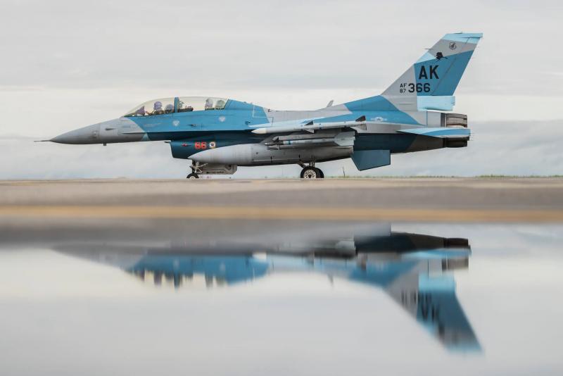 Одну з ескадрилей F-16 "агресорів" переформатують у підрозділ протиповітряної оборони