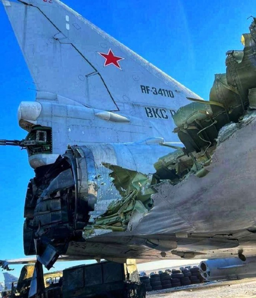 Пошкоджений Ту-22М3 у Дягілево, грудень 2022 року, зображення з відкритих джерел