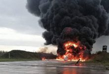 Знищений російський Ту-22М3 в результаті атаки на аеродром "Сольцы", серпень 2023 року, зображення з відкритих джерел