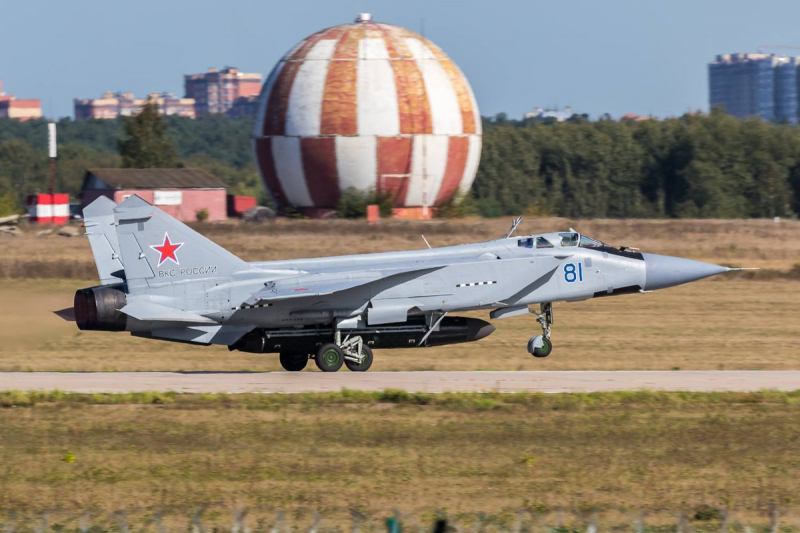 МиГ-31Д як носій протисупутникової ракети "Контакт", це фото росіяни видавали за МиГ-31И "Ишим"