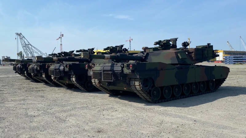 Польща завершила заміну своїх Т-72, які були передані Україні