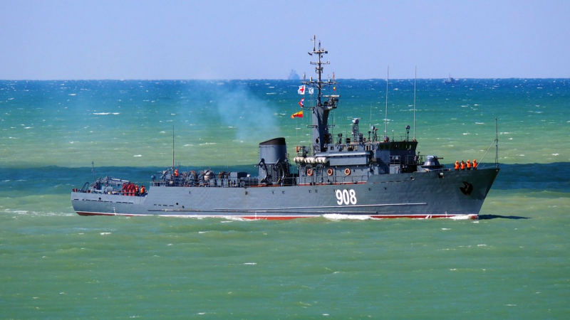 Морський тральник проєкта 266МЭ "Вице-адмирал Захарьин".