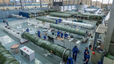 Процес виробництва зенітних ракет 48Н6 до комплексів С-400 на потужностях ММЗ "Авангард", ілюстративне зображення з відкритих джерел