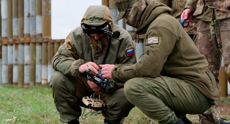 Фото ілюстративне, російський оператор FPV-дрона