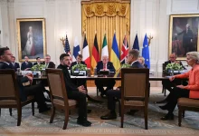 Пан Трамп дав зрозуміти, що готовий підтримати мирний план, який підтримує Європа, без розгортання американських військ. Фото: Ендрю Кабальєро-Рейнольдс/AFP via Getty