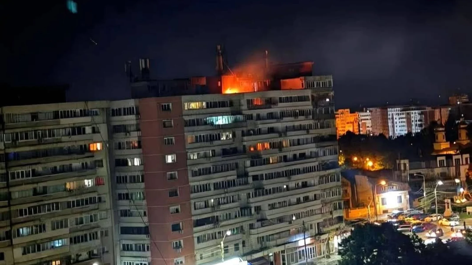 Наслідки влучання російського дрона по житловому будинку в Ґалаці, Румунія, ніч на 29 травня 2026 року. Фото: ISU Galați